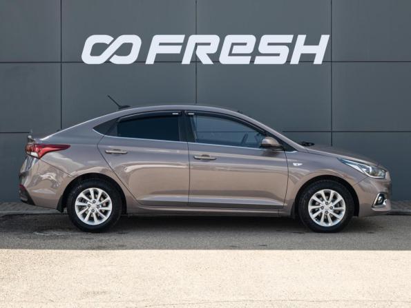 Hyundai Solaris II с пробегом 2018 года, цена 1 535 000 рублей, 91165 км, седан, Автокод Объявления