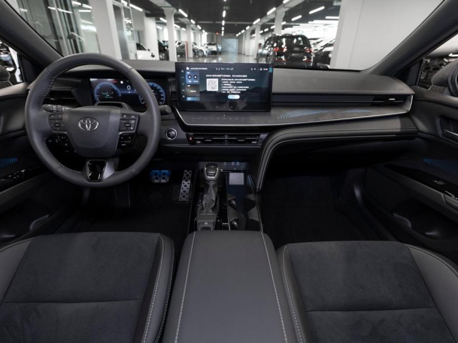 Toyota Camry IX (XV80) China Market Москва  - изображение 8