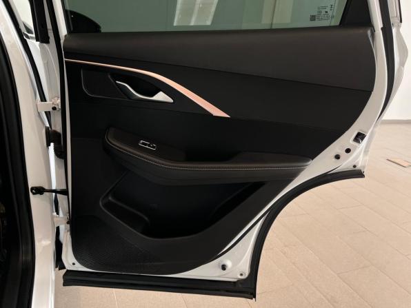 Omoda C5 I с пробегом 2023 года, цена 1 670 000 рублей, 91469 км, внедорожник, Автокод Объявления