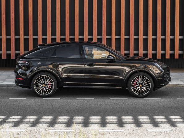 Новый Porsche Cayenne III Рестайлинг 2024 года, цена 26 900 000 рублей, внедорожник, Автокод Объявления