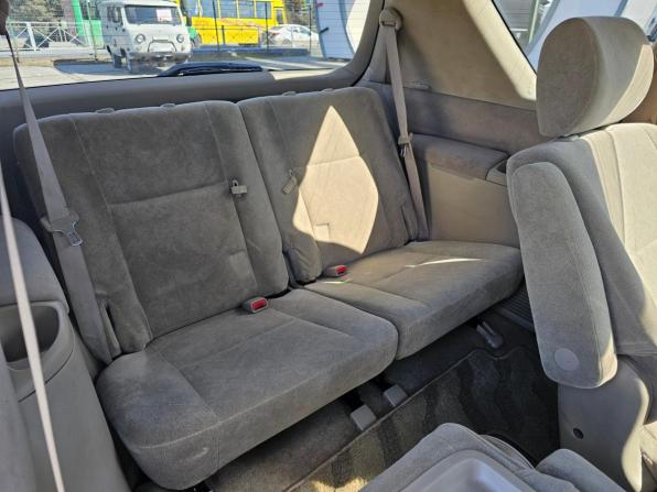 Toyota Ipsum II (M20) Рестайлинг с пробегом 2003 года, цена 799 000 рублей, 312501 км, минивэн, Автокод Объявления