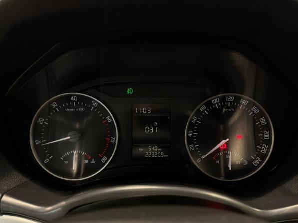 Skoda Octavia II (A5) Рестайлинг с пробегом 2010 года, цена 725 000 рублей, 223000 км, лифтбек, Автокод Объявления