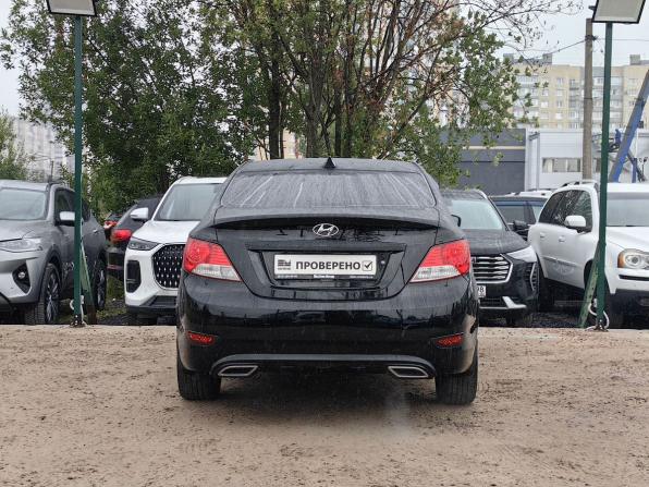 Hyundai Solaris I с пробегом 2012 года, цена 599 000 рублей, 197000 км, седан, Автокод Объявления