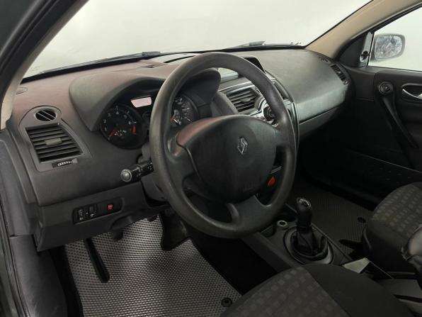 Renault Megane II Рестайлинг с пробегом 2006 года, цена 339 000 рублей, 194209 км, седан, Автокод Объявления
