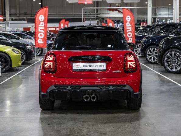 Mini Hatch III (F55/F56) Рестайлинг 2 с пробегом 2021 года, цена 3 649 700 рублей, 79207 км, хэтчбек, Автокод Объявления