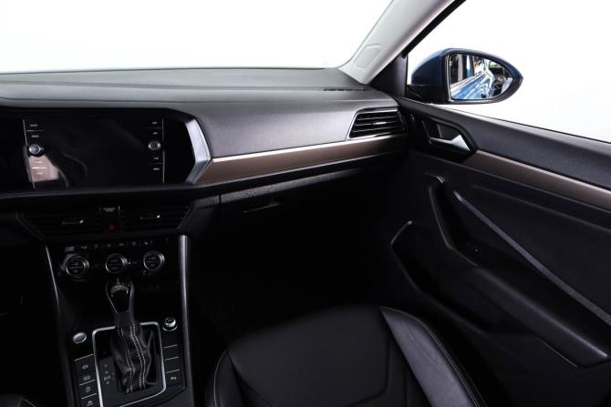 Volkswagen Jetta VII с пробегом 2021 года, цена 2 549 000 рублей, 46307 км, седан, Автокод Объявления
