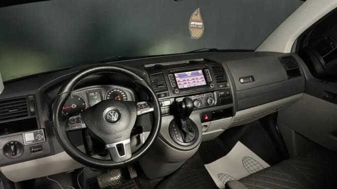 Volkswagen Caravelle T5 Рестайлинг с пробегом 2012 года, цена 1 776 471 рубль, 280000 км, минивэн, Автокод Объявления