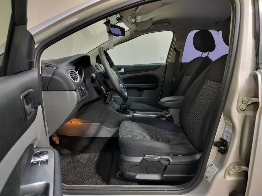 Ford Focus II Рестайлинг Санкт-Петербург  - изображение 14