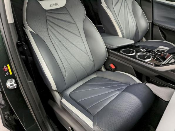 Geely Atlas II с пробегом 2024 года, цена 3 090 000 рублей, 22209 км, внедорожник, Автокод Объявления