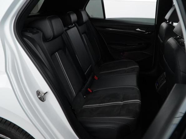 Volkswagen Golf VIII с пробегом 2021 года, цена 2 797 434 рубля, 48807 км, хэтчбек, Автокод Объявления