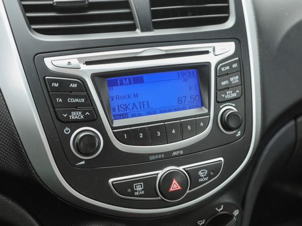Hyundai Solaris I с пробегом 2014 года, цена 869 000 рублей, 56700 км, хэтчбек, Автокод Объявления