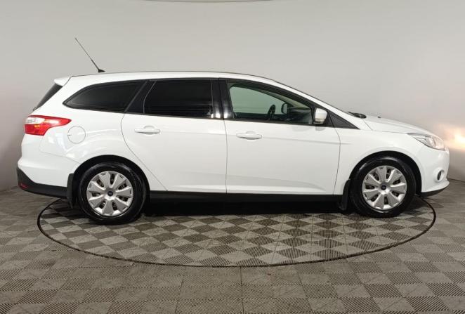Ford Focus III с пробегом 2013 года, цена 670 000 рублей, 225167 км, универсал, Автокод Объявления