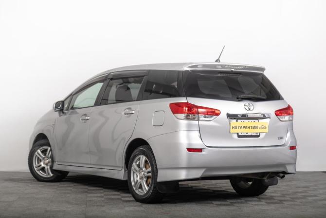 Toyota Wish II с пробегом 2010 года, цена 1 299 000 рублей, 170000 км, минивэн, Автокод Объявления