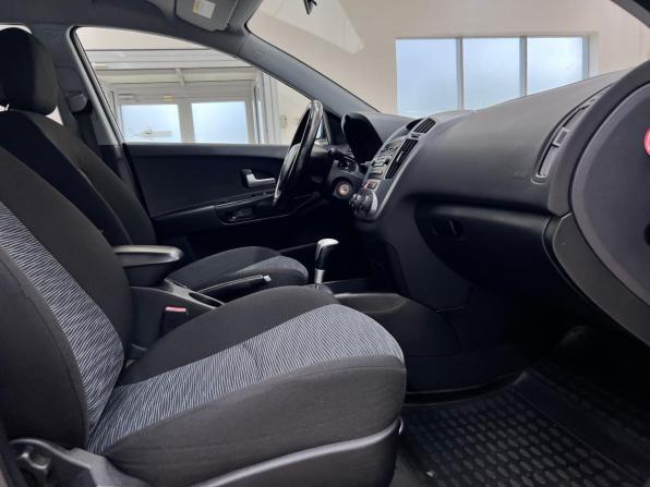 Kia Ceed I с пробегом 2007 года, цена 699 000 рублей, 224495 км, универсал, Автокод Объявления