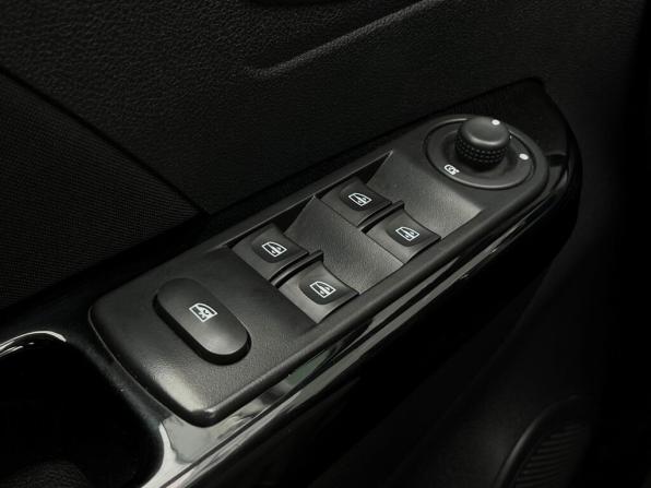 Renault Kaptur I с пробегом 2017 года, цена 1 495 900 рублей, 100042 км, внедорожник, Автокод Объявления