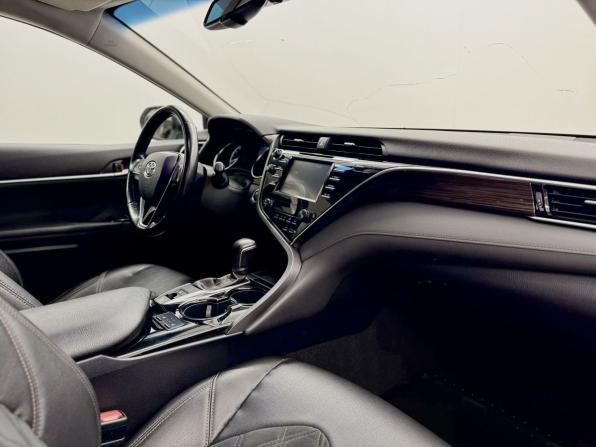 Toyota Camry VIII (XV70) с пробегом 2019 года, цена 2 720 000 рублей, 98154 км, седан, Автокод Объявления