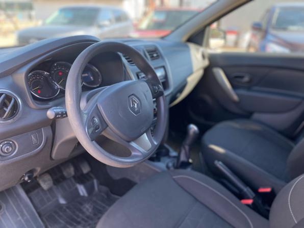 Renault Sandero II с пробегом 2018 года, цена 950 000 рублей, 90930 км, хэтчбек, Автокод Объявления