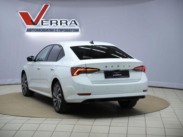 Skoda Octavia IV (A8) с пробегом 2021 года, цена 2 290 000 рублей, 127675 км, лифтбек, Автокод Объявления