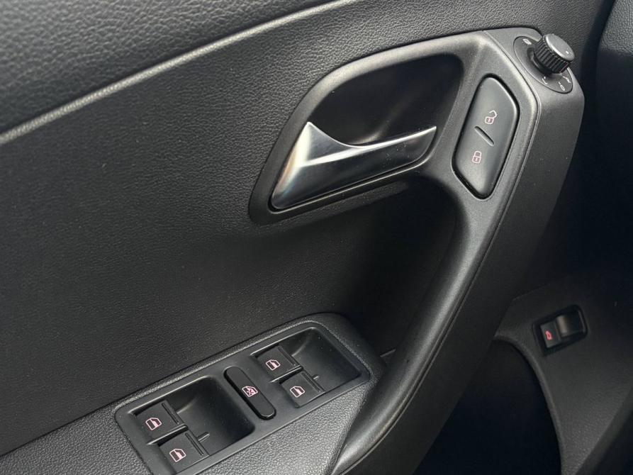 Volkswagen Polo V Рестайлинг Екатеринбург  - изображение 31
