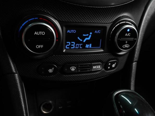 Hyundai Solaris I Рестайлинг с пробегом 2014 года, цена 999 000 рублей, 174697 км, хэтчбек, Автокод Объявления