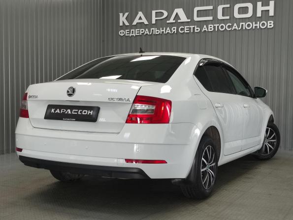 Skoda Octavia III (A7) Рестайлинг с пробегом 2019 года, цена 1 100 000 рублей, 121567 км, лифтбек, Автокод Объявления