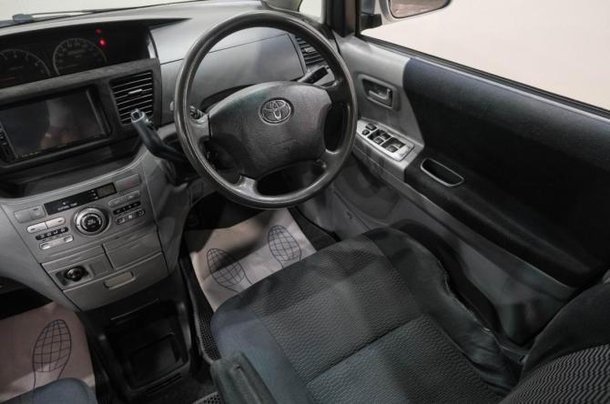 Toyota Voxy I (R60) с пробегом 2006 года, цена 949 000 рублей, 282000 км, компактвэн, Автокод Объявления