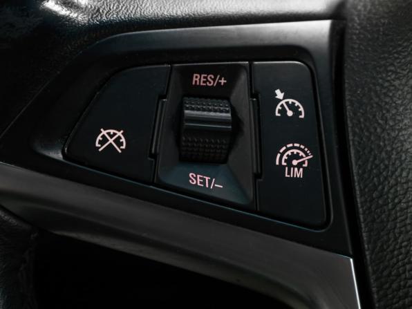 Opel Astra J Рестайлинг с пробегом 2013 года, цена 827 000 рублей, 214353 км, хэтчбек, Автокод Объявления