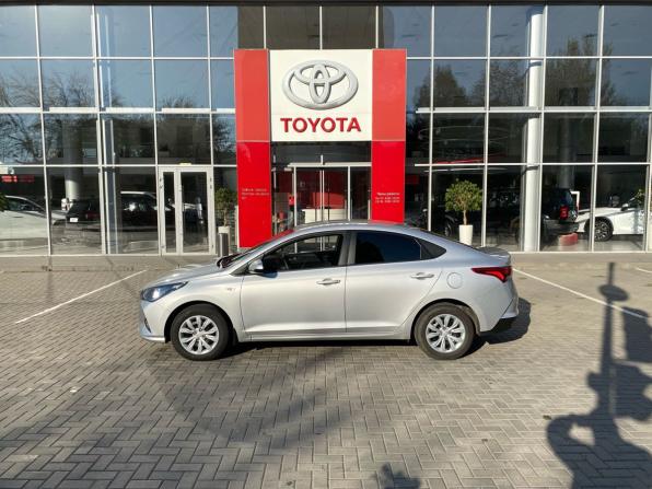Hyundai Solaris II Рестайлинг с пробегом 2021 года, цена 1 700 000 рублей, 87798 км, седан, Автокод Объявления