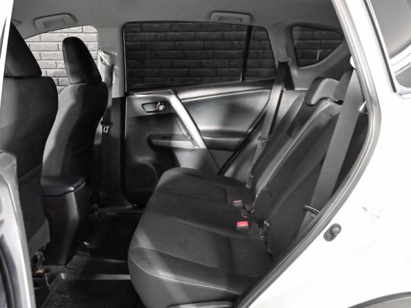 Toyota RAV4 IV (XA40) с пробегом 2015 года, цена 2 300 000 рублей, 116976 км, внедорожник, Автокод Объявления