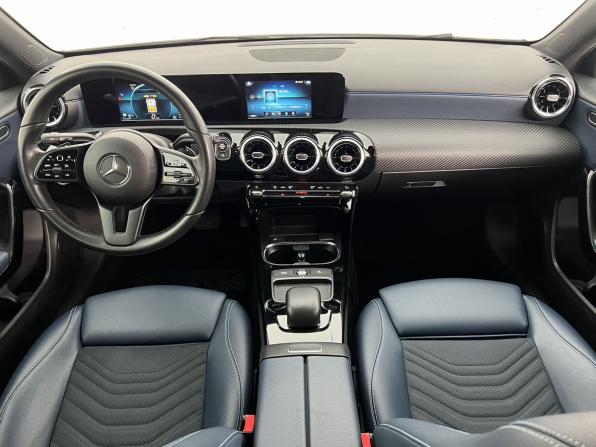 Mercedes-Benz A-Класс IV (W177) с пробегом 2018 года, цена 1 915 000 рублей, 102529 км, хэтчбек, Автокод Объявления