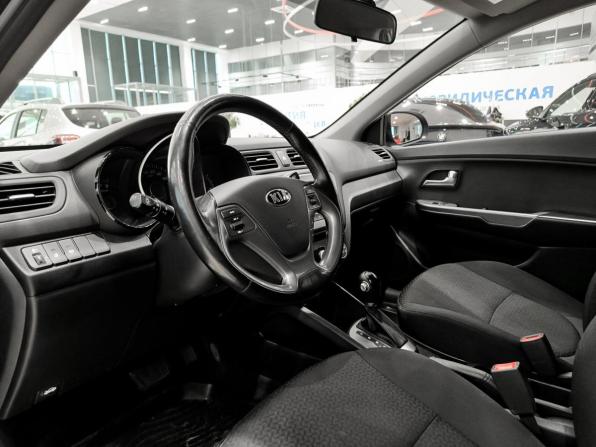 Kia Rio III Рестайлинг с пробегом 2017 года, цена 1 230 000 рублей, 92292 км, седан, Автокод Объявления