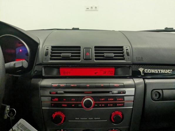 Mazda 3 I (BK) Рестайлинг с пробегом 2007 года, цена 950 000 рублей, 72000 км, седан, Автокод Объявления
