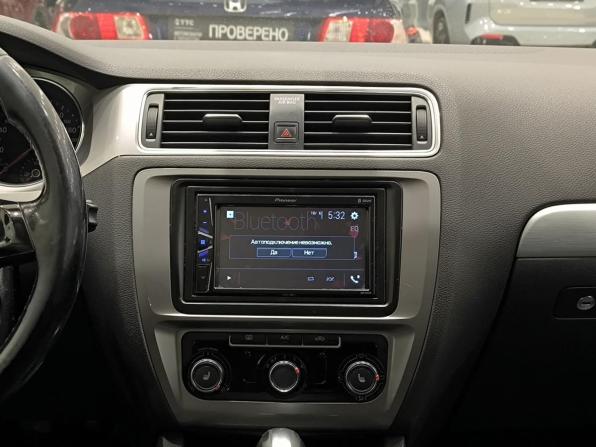 Volkswagen Jetta VI Рестайлинг с пробегом 2017 года, цена 1 020 000 рублей, 226041 км, седан, Автокод Объявления