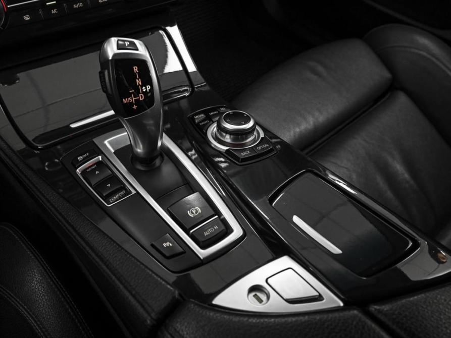 BMW 5 серии VI (F10/F11/F07) Рестайлинг Ставрополь  - изображение 12