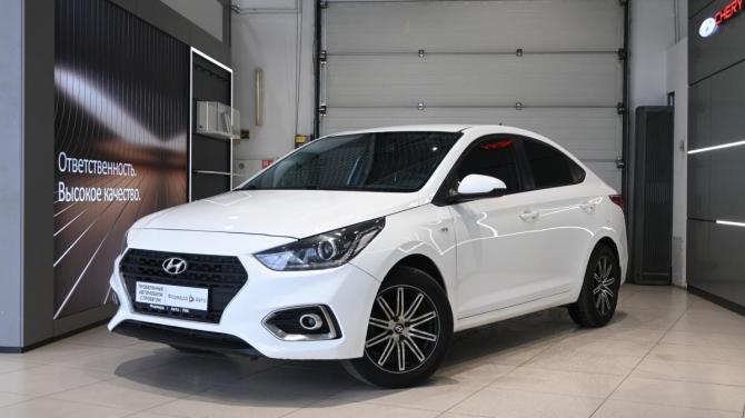 Hyundai Solaris II с пробегом 2017 года, цена 965 000 рублей, 133636 км, седан, Автокод Объявления