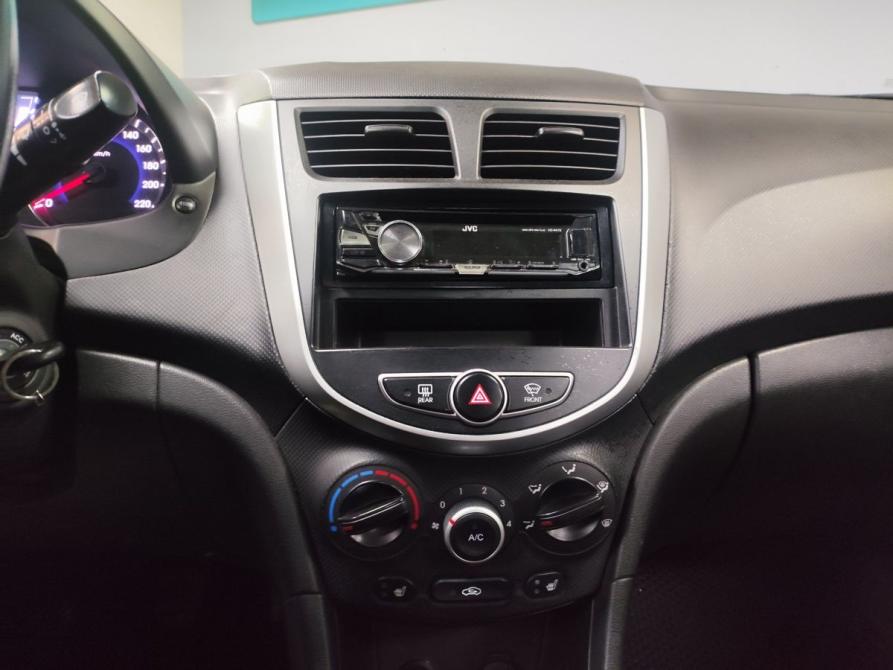 Hyundai Solaris I Москва  - изображение 17