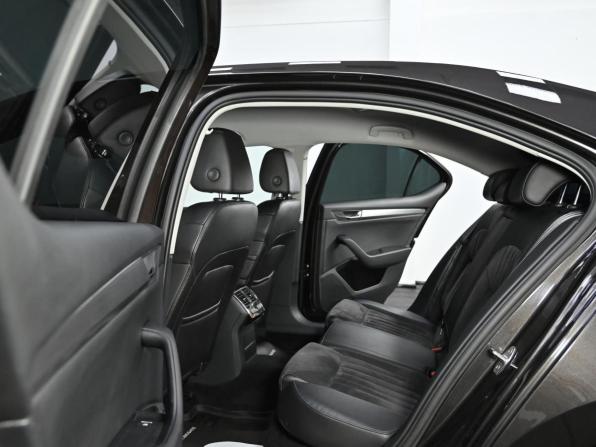 Skoda Superb III с пробегом 2016 года, цена 1 549 000 рублей, 127000 км, лифтбек, Автокод Объявления