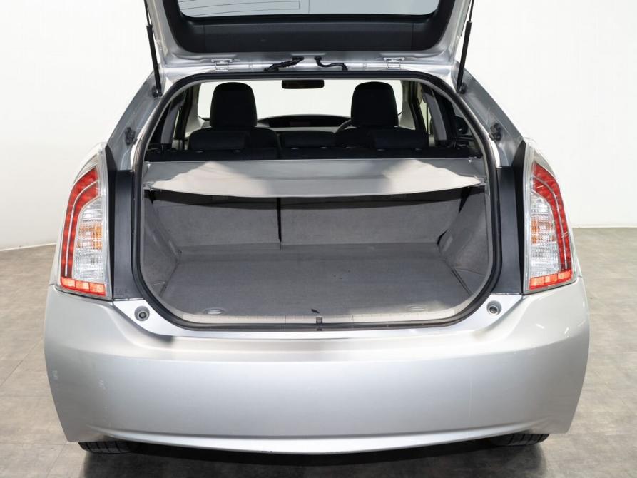 Toyota Prius III Рестайлинг (XW30) Чита  - изображение 16