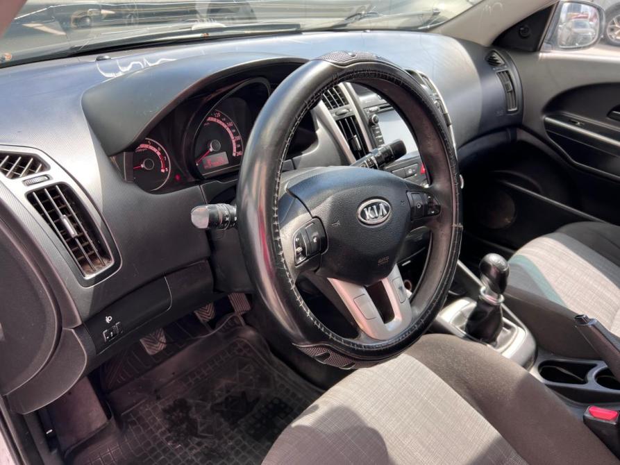 Kia Ceed I Рестайлинг Ростов-на-Дону  - изображение 9