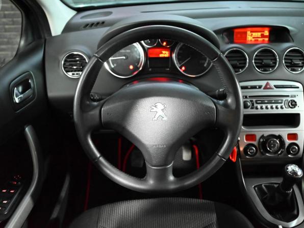 Peugeot 408 I с пробегом 2013 года, цена 615 000 рублей, 129461 км, седан, Автокод Объявления