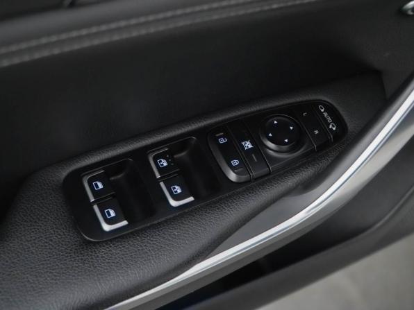 Kia Stinger I Рестайлинг с пробегом 2021 года, цена 2 650 055 рублей, 197158 км, лифтбек, Автокод Объявления