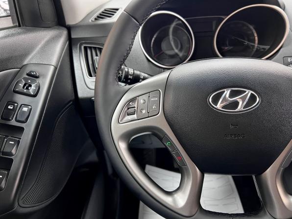 Hyundai ix35 I Рестайлинг с пробегом 2014 года, цена 1 250 000 рублей, 193451 км, внедорожник, Автокод Объявления