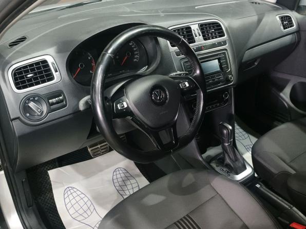 Volkswagen Polo V Рестайлинг с пробегом 2016 года, цена 1 100 000 рублей, 128010 км, седан, Автокод Объявления