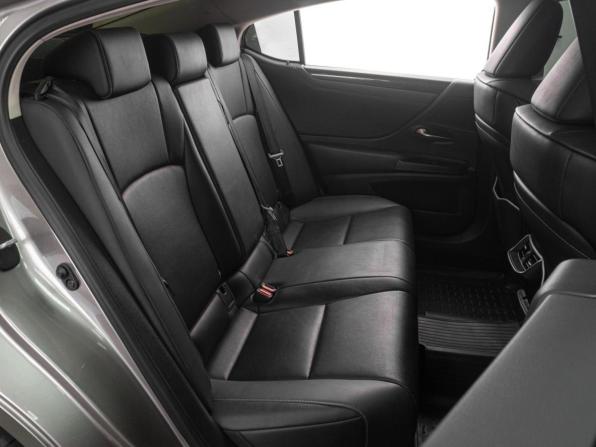 Lexus ES VII с пробегом 2021 года, цена 3 899 000 рублей, 125419 км, седан, Автокод Объявления