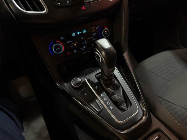 Ford Focus III Рестайлинг с пробегом 2015 года, цена 1 260 000 рублей, 149016 км, хэтчбек, Автокод Объявления