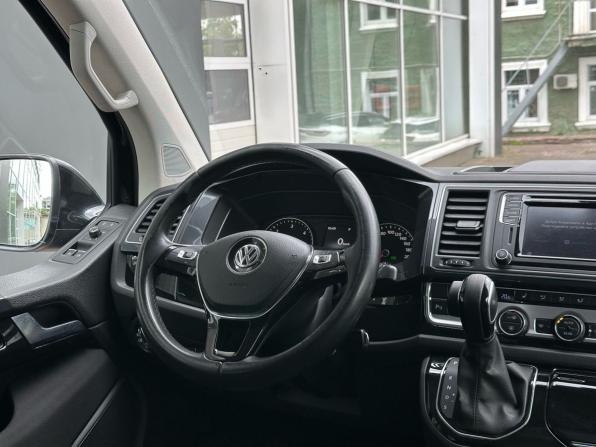 Volkswagen Multivan T6 с пробегом 2019 года, цена 3 399 000 рублей, 244158 км, минивэн, Автокод Объявления