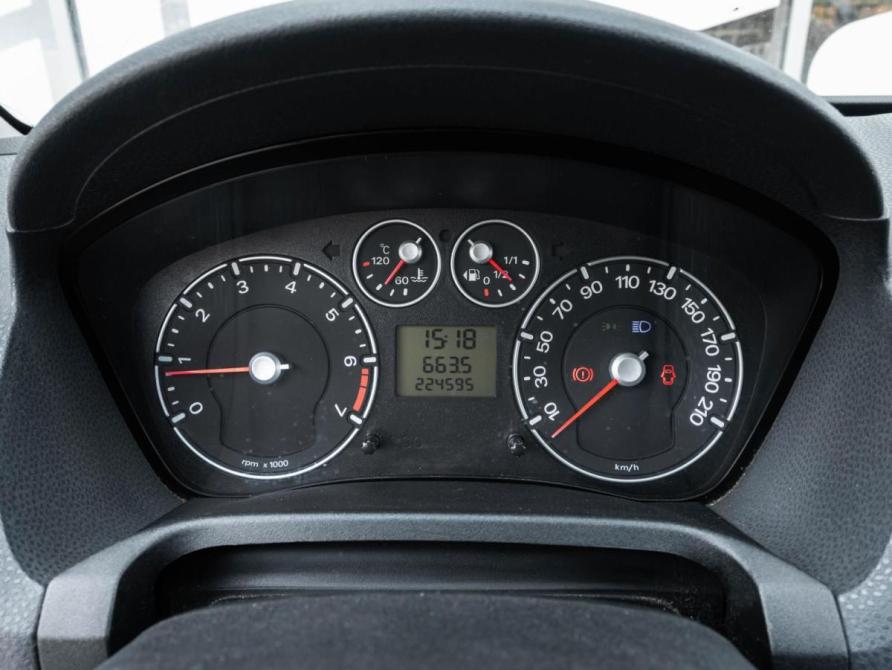 Ford Fiesta Mk5 Ставрополь  - изображение 16