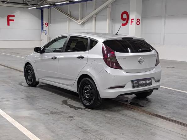 Hyundai Solaris I Рестайлинг с пробегом 2015 года, цена 905 000 рублей, 125448 км, хэтчбек, Автокод Объявления