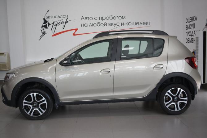 Renault Sandero II Рестайлинг с пробегом 2019 года, цена 1 199 000 рублей, 136000 км, хэтчбек, Автокод Объявления