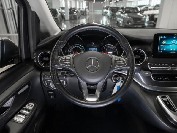 Mercedes-Benz V-Класс III (W447) Рестайлинг с пробегом 2022 года, цена 5 650 000 рублей, 112000 км, минивэн, Автокод Объявления